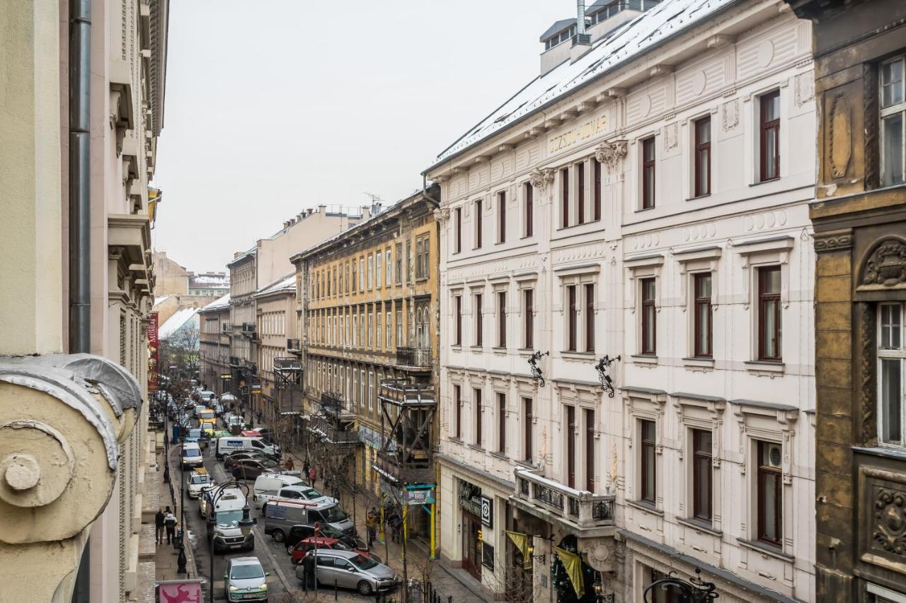 Luxury Apartment With Free Garage And Balcony In The Center Budapest Exterior foto